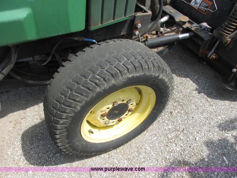 image for item AB9374 John Deere 955 lawn tractor