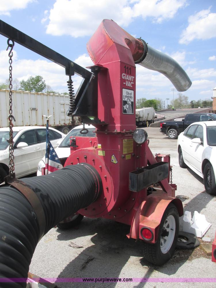 image for item AB9378 2006 Giant Vac vacuum