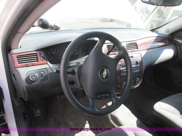 image for item AB9380 2006 Chevrolet Impala Police