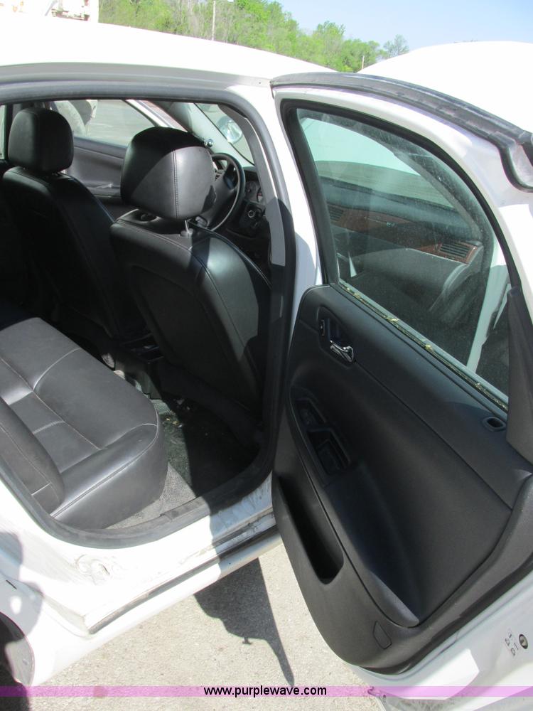 image for item AB9380 2006 Chevrolet Impala Police