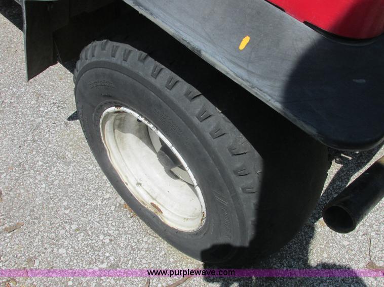 image for item AB9391 1994 Kawasaki KAF6200 utility vehicle