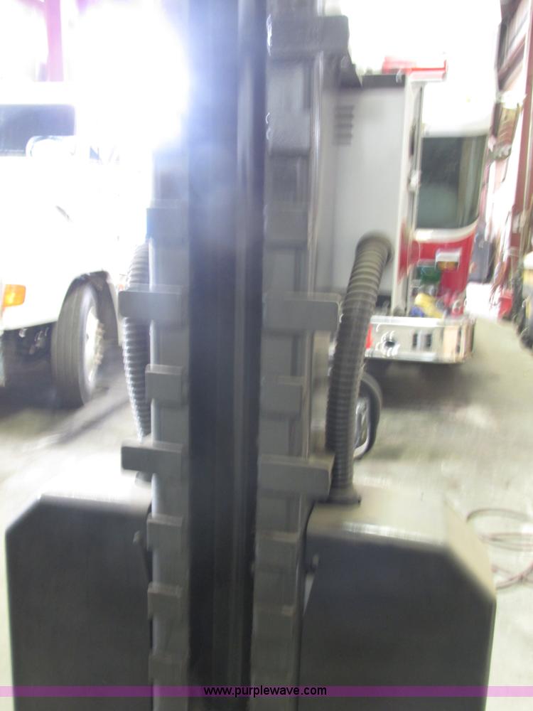 image for item AB9396 (4) Gray WPLS-160F portable lift system