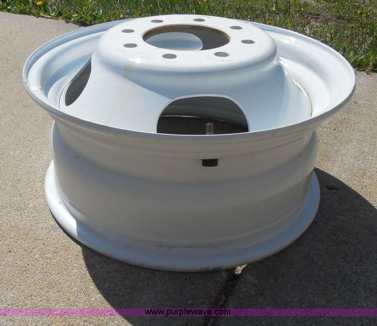 image for item AD9389 Approximately 50 steel wheels