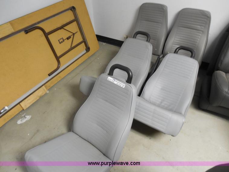 image for item AD9392 (5) pull out seats