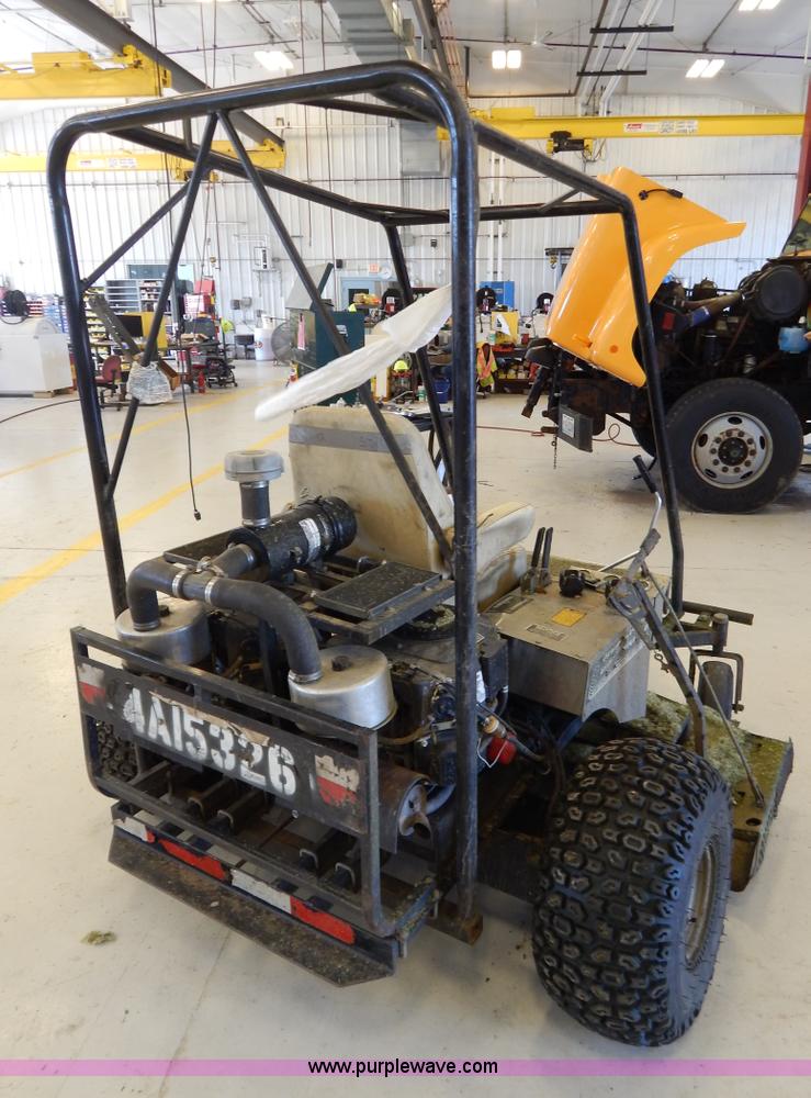 image for item AE9891 Dixie Chopper XXW4000 Quad Loop ZTR mower