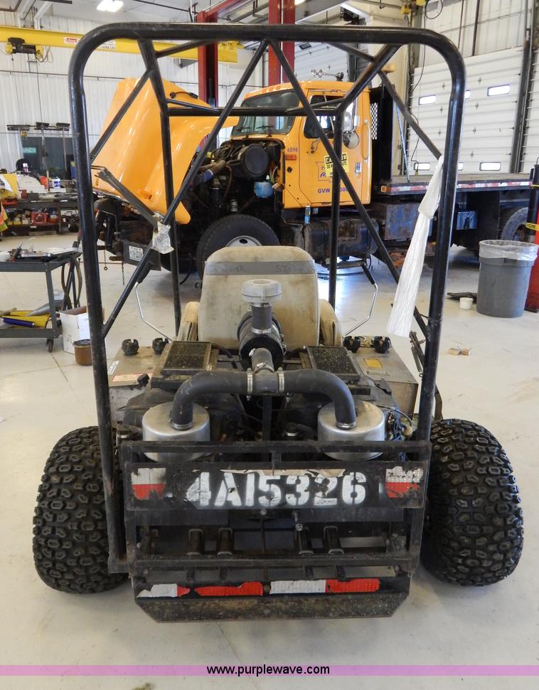 image for item AE9891 Dixie Chopper XXW4000 Quad Loop ZTR mower