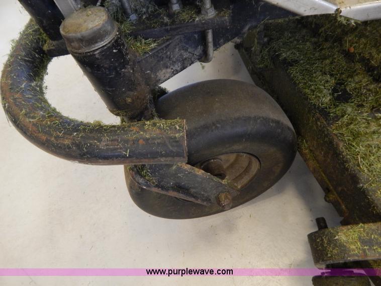 image for item AE9891 Dixie Chopper XXW4000 Quad Loop ZTR mower