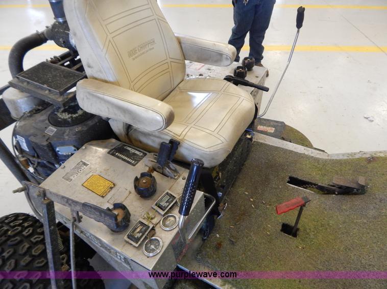 image for item AE9891 Dixie Chopper XXW4000 Quad Loop ZTR mower