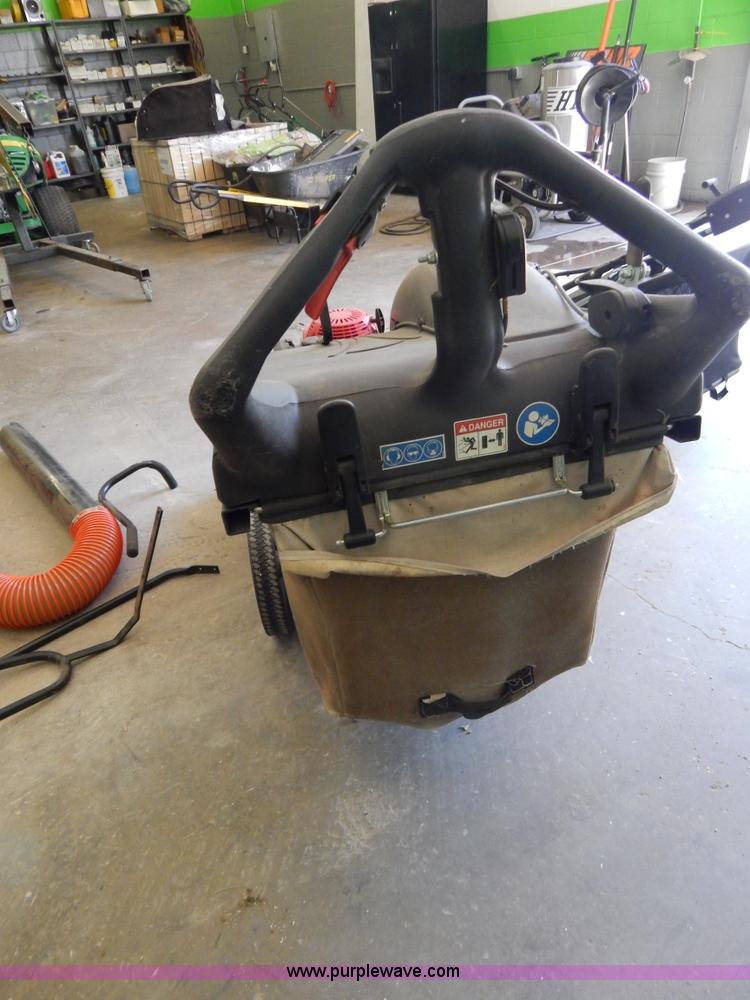 image for item AE9972 Billy Goat multi vac