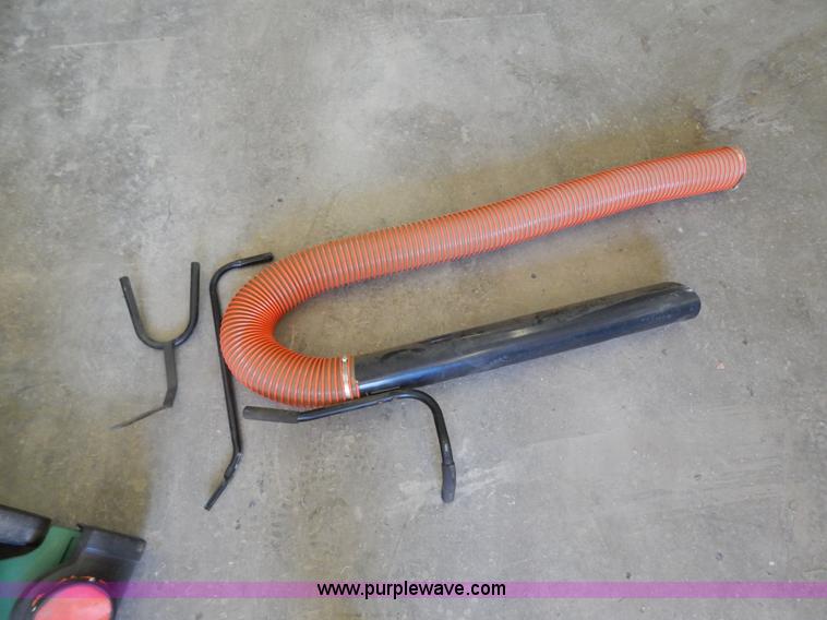 image for item AE9972 Billy Goat multi vac