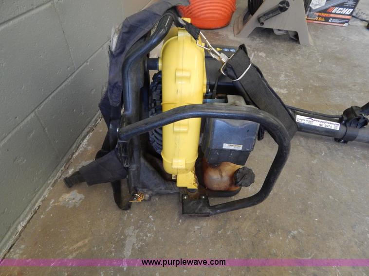 John Deere Pro Series TK65 leaf blower in Bartlesville, OK Item