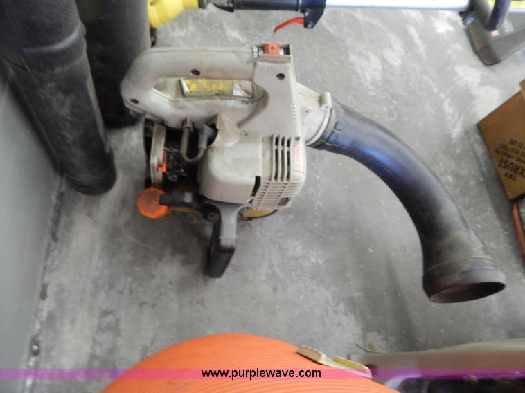 image for item AE9975 (4) string trimmers