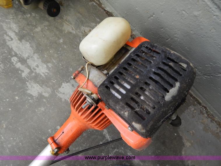 image for item AE9975 (4) string trimmers