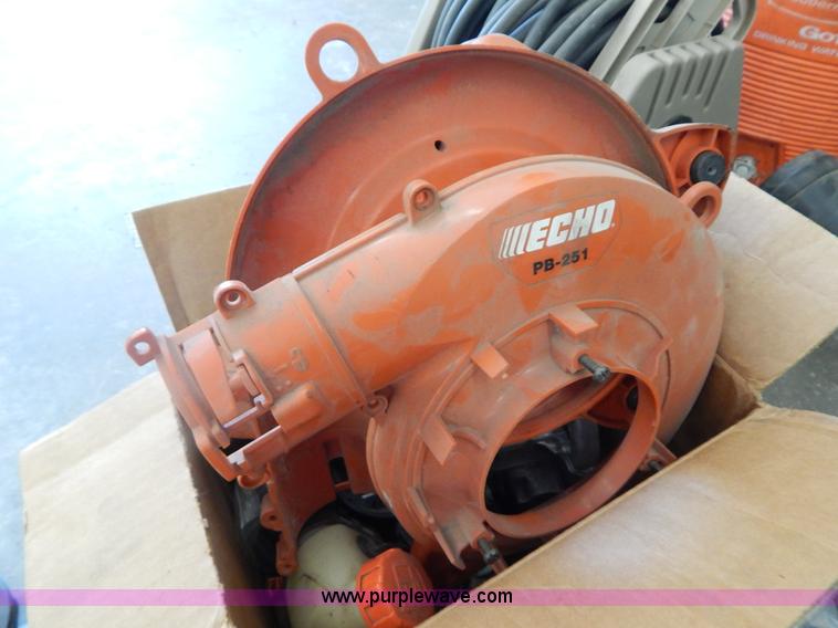 image for item AE9975 (4) string trimmers