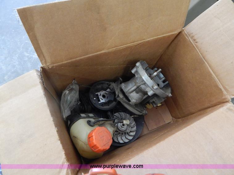 image for item AE9975 (4) string trimmers