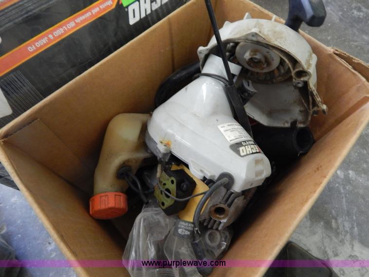 image for item AE9975 (4) string trimmers