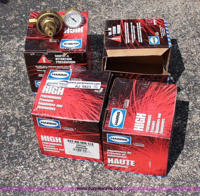 image for item AJ9826 (2) acetylene bottles