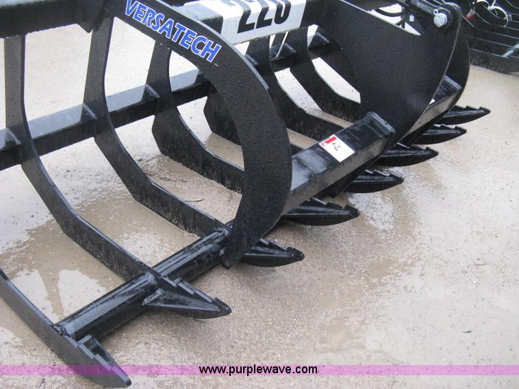 image for item C1095 Versatech single cylinder grapple attachment