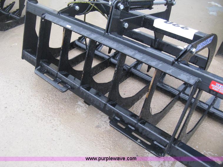 image for item C1095 Versatech single cylinder grapple attachment