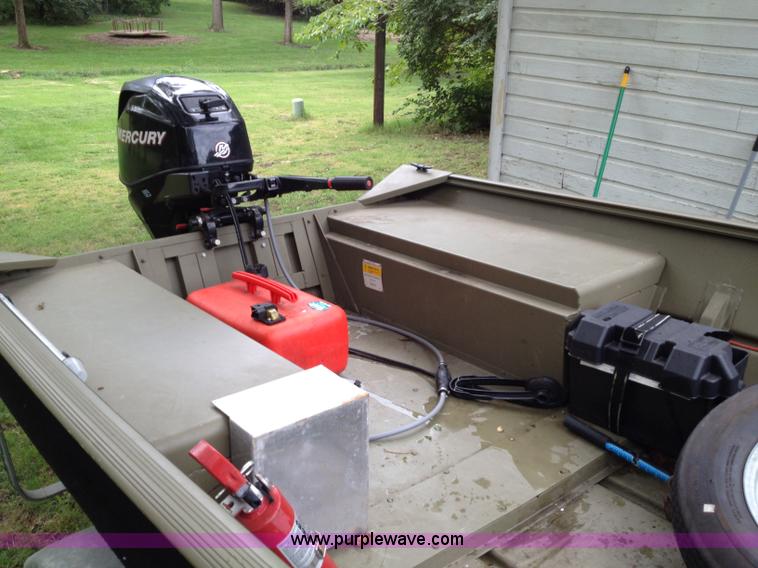 image for item C1099 2007 Lowe R1448M roughneck boat