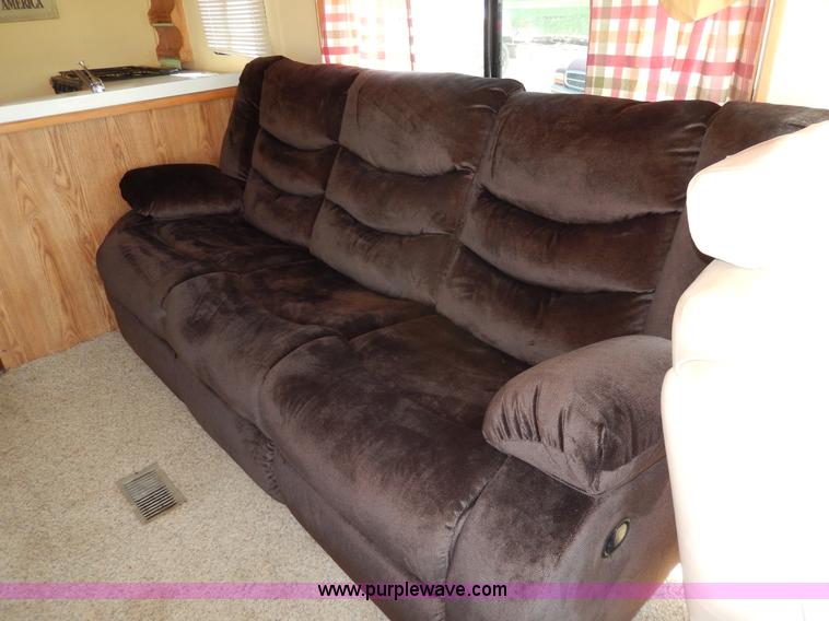 image for item D8066 1993 Rockwood Embassy Series A6322 recreational vehicle