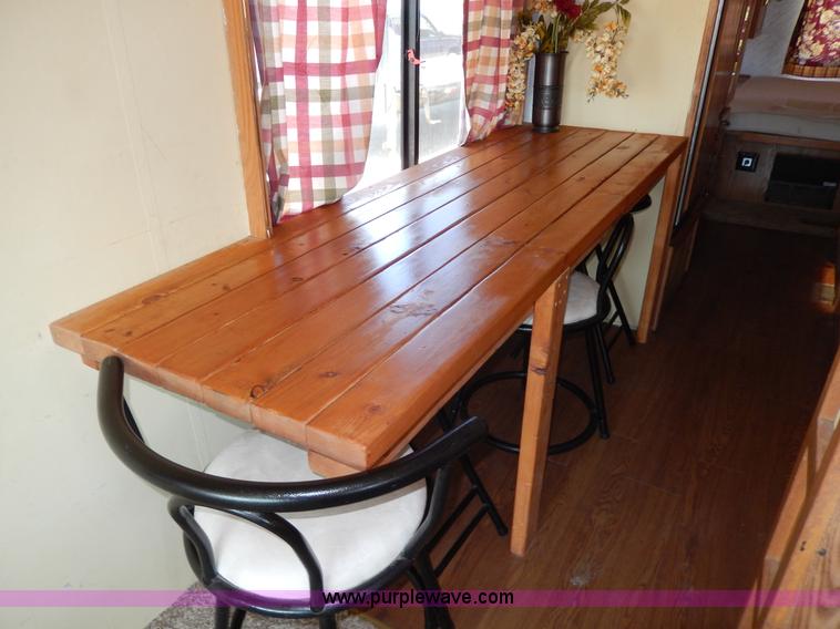 image for item D8066 1993 Rockwood Embassy Series A6322 recreational vehicle