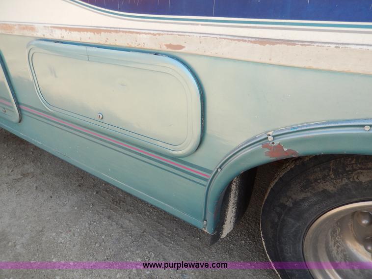 image for item D8066 1993 Rockwood Embassy Series A6322 recreational vehicle