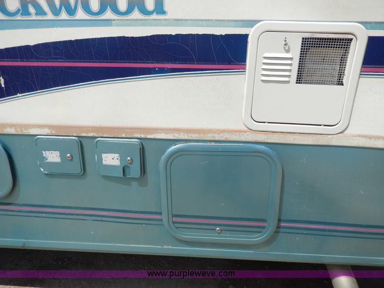 image for item D8066 1993 Rockwood Embassy Series A6322 recreational vehicle
