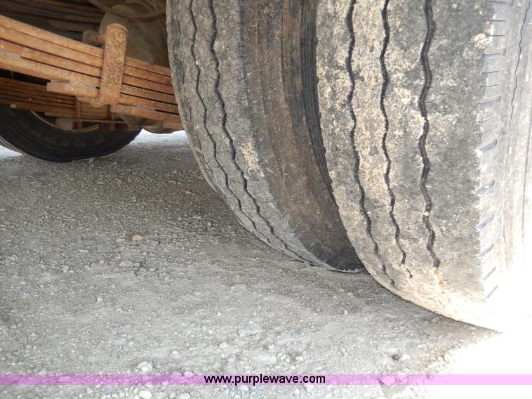 image for item D8066 1993 Rockwood Embassy Series A6322 recreational vehicle