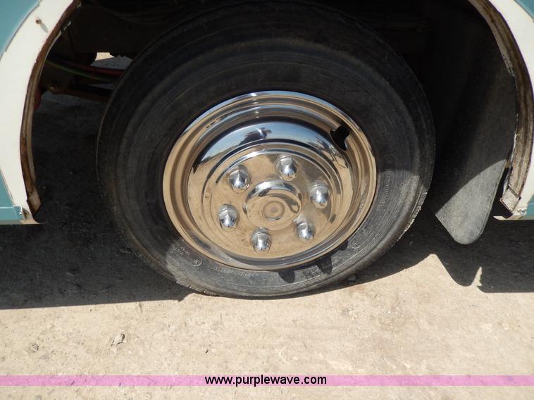 image for item D8066 1993 Rockwood Embassy Series A6322 recreational vehicle