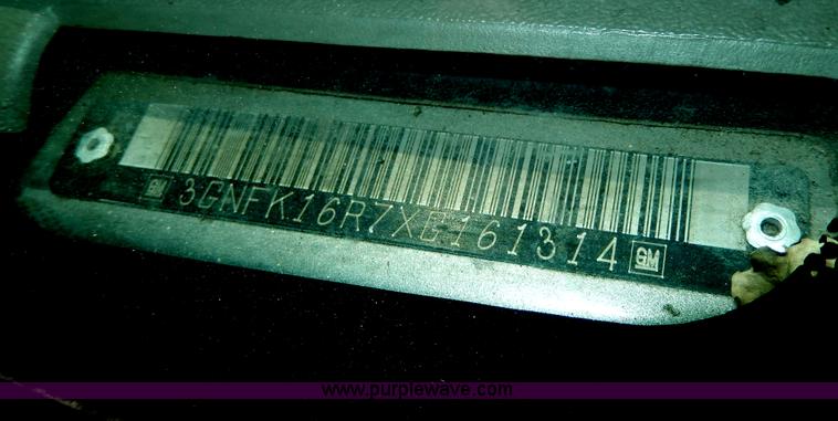 image for item D8068 1999 Chevrolet Suburban K1500 SUV