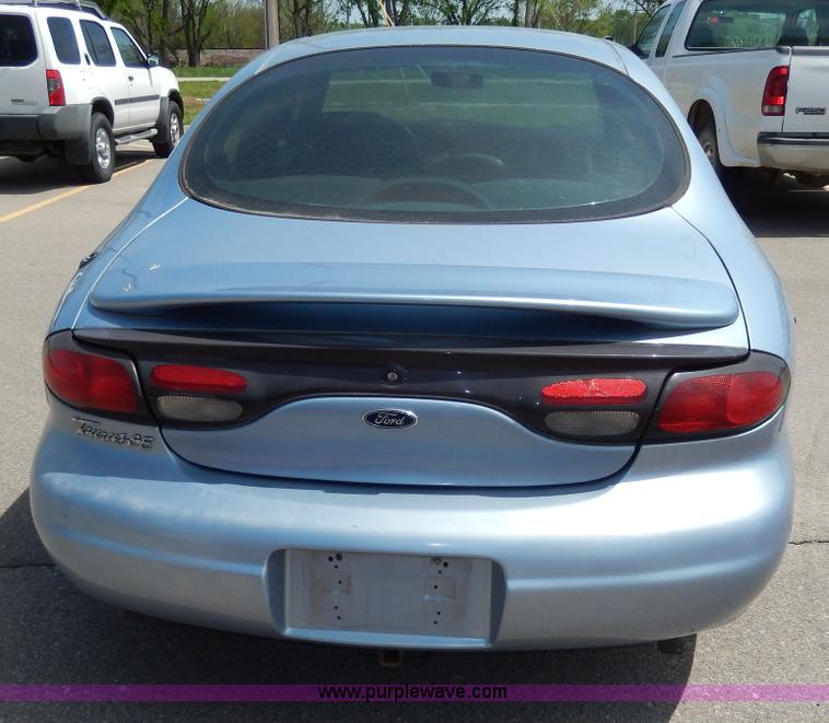image for item D8073 1998 Ford Taurus SE