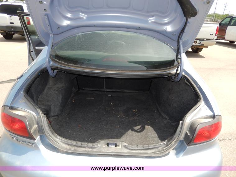 image for item D8073 1998 Ford Taurus SE