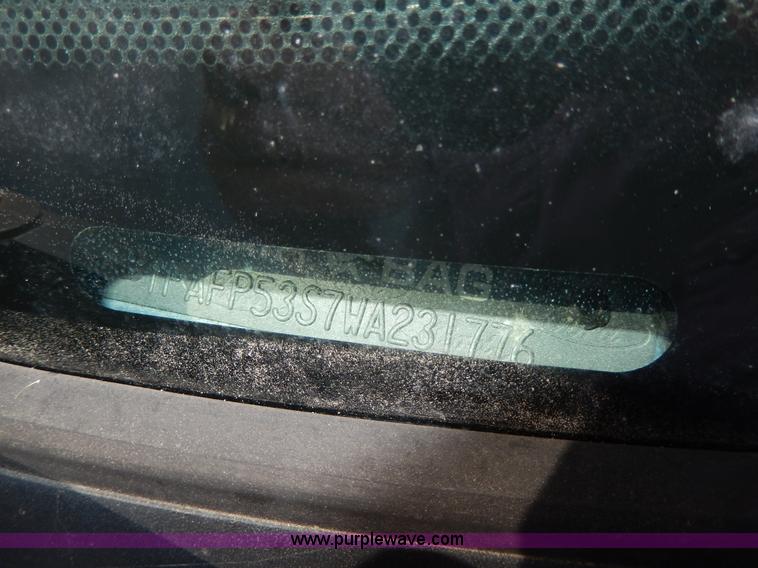 image for item D8073 1998 Ford Taurus SE