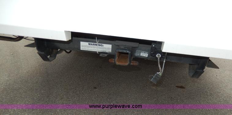 image for item D8122 2002 Workhorse P30 Fleetwood Flair 25Y recreational vehicle