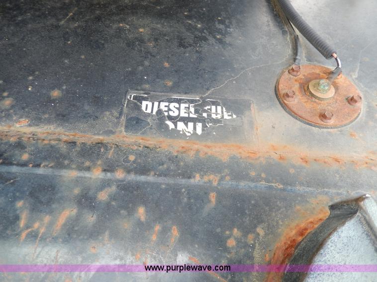 image for item D8143 1990 Ford LN8000 propane truck