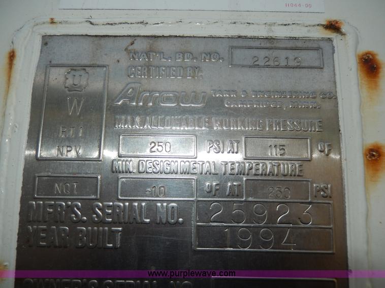 image for item D8143 1990 Ford LN8000 propane truck