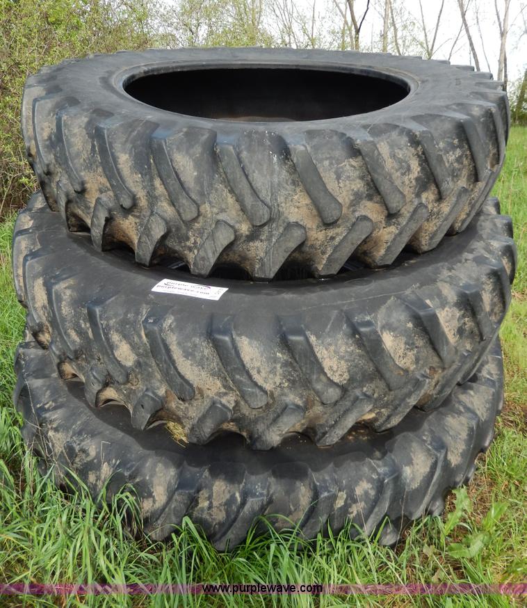 image for item D8151 (4) Firestone 18.4-46 tires