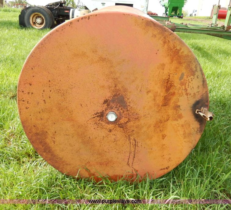 image for item D8155 500 gallon diesel fuel tank
