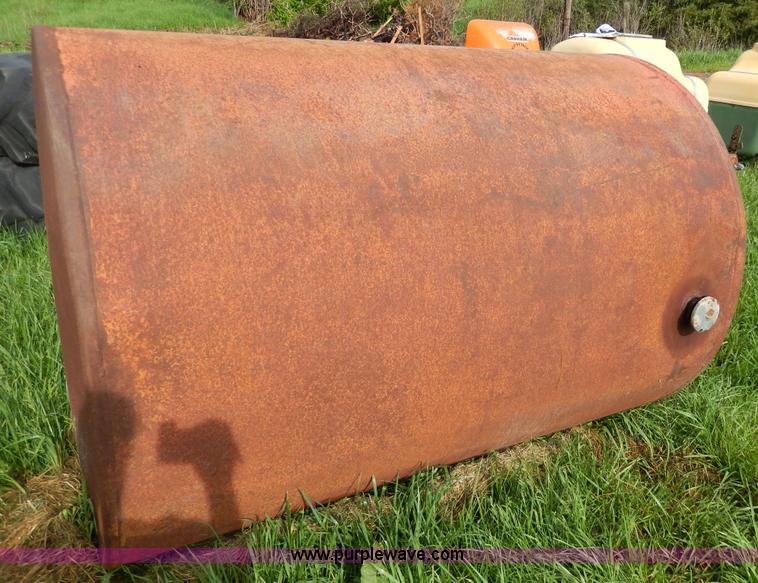 image for item D8155 500 gallon diesel fuel tank