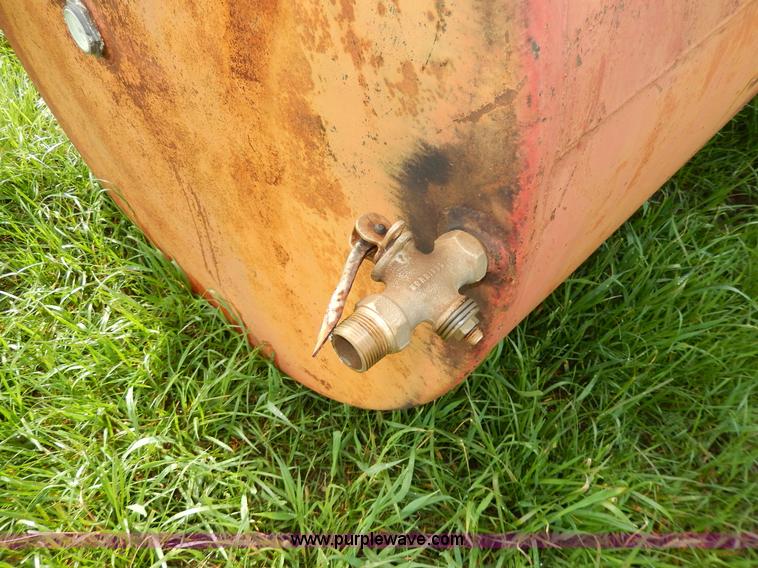 image for item D8155 500 gallon diesel fuel tank