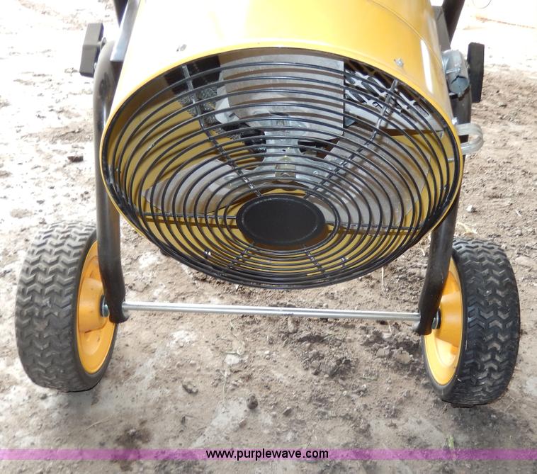 image for item D8160 Fostoria space heater