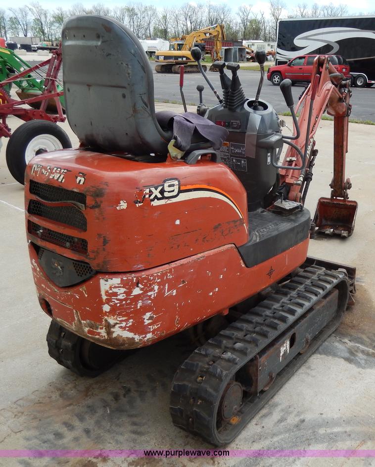 image for item D8165 2005 Ditch Witch MX9 mini excavator