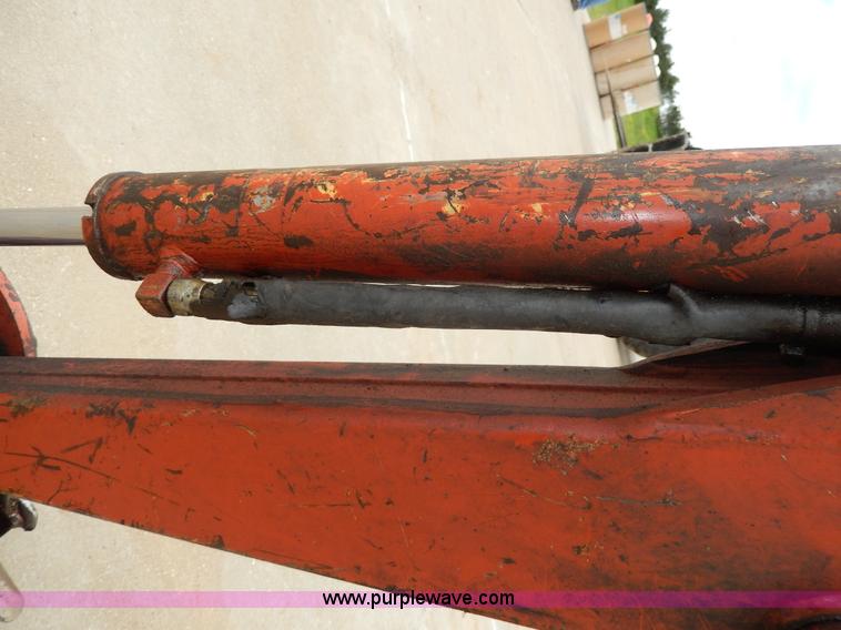 image for item D8165 2005 Ditch Witch MX9 mini excavator