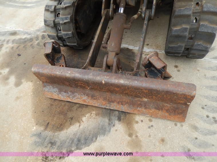 image for item D8165 2005 Ditch Witch MX9 mini excavator