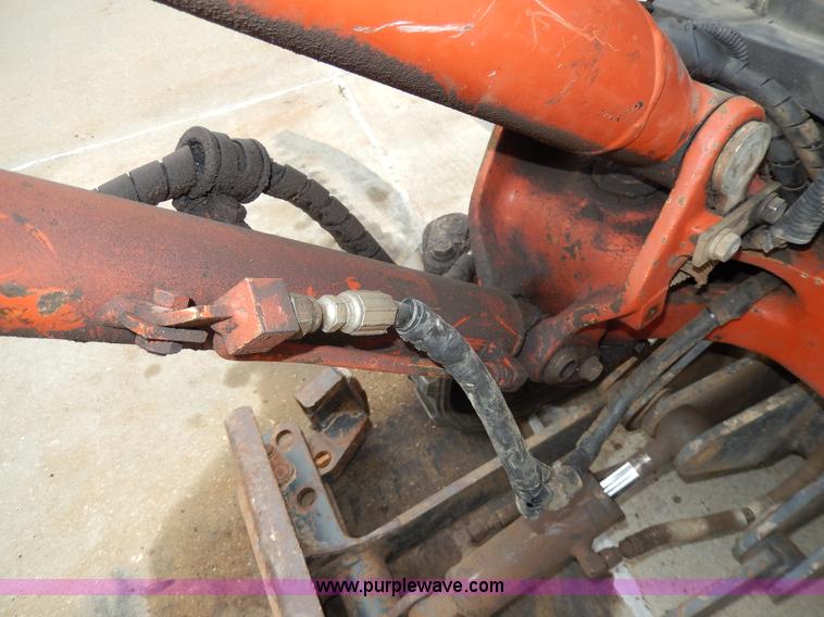 image for item D8165 2005 Ditch Witch MX9 mini excavator