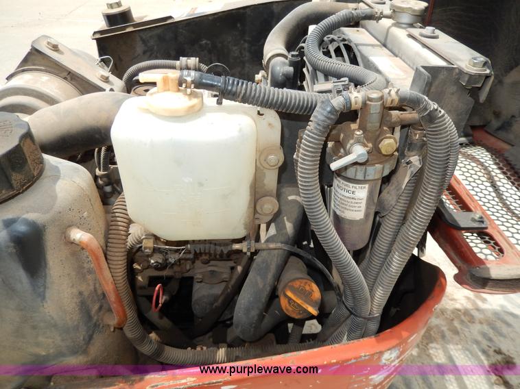 image for item D8165 2005 Ditch Witch MX9 mini excavator