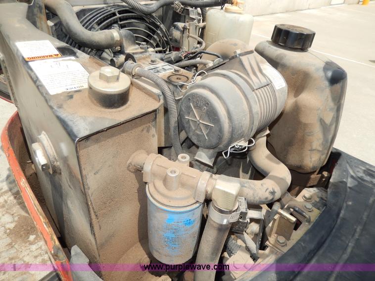 image for item D8165 2005 Ditch Witch MX9 mini excavator