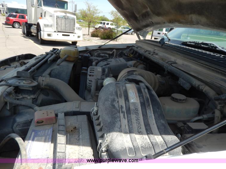 image for item D8173 1999 Ford F250 XLT Super Duty pickup truck