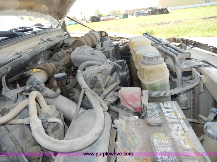 image for item D8173 1999 Ford F250 XLT Super Duty pickup truck